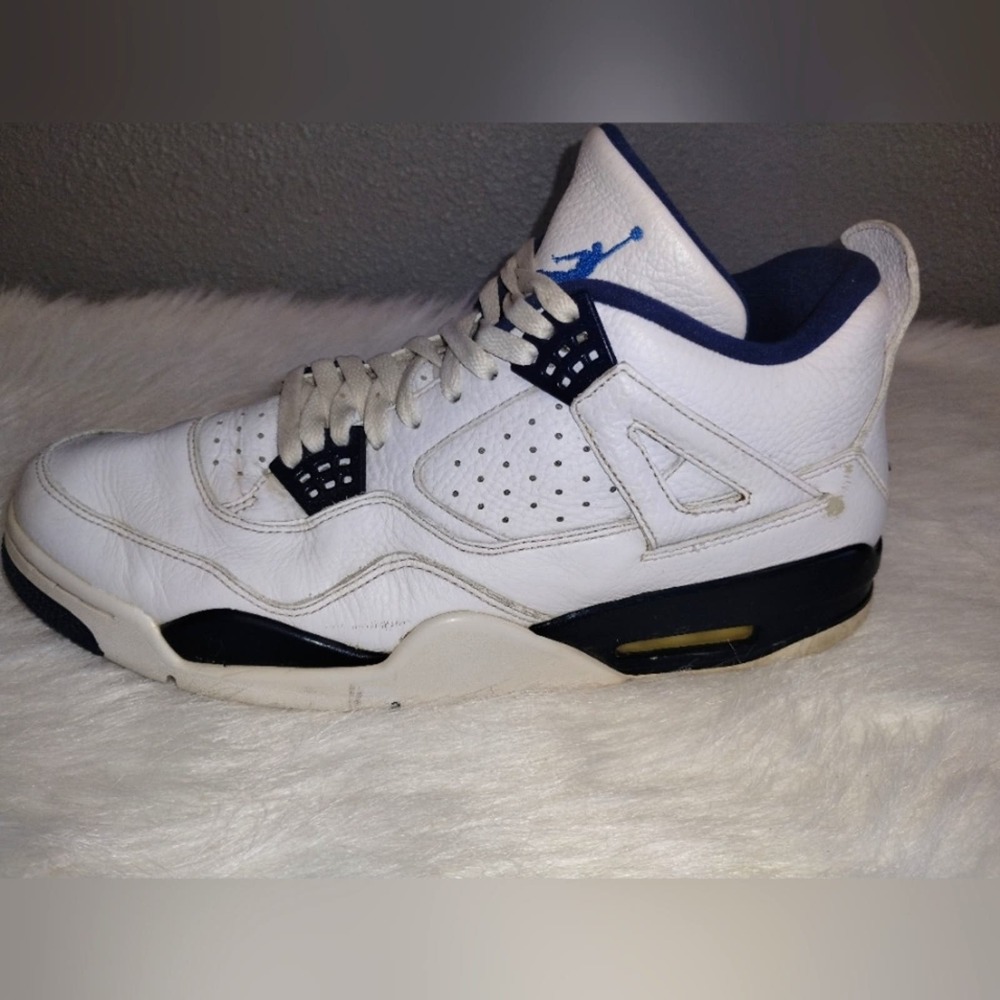 Jordan 4 Retro LS "Legend Blue"  color Blue/White size 13 - Picture 9 of 12